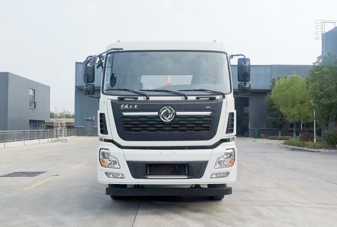 東風(fēng)天龍VL8x4勾臂垃圾車25噸  